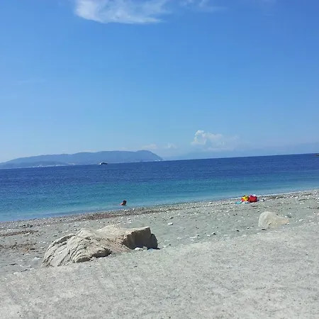 Apartment Dion Loutraki (Skopelos)